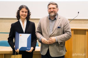 Na zdjęciu (od lewej): Apolonia Tarłopp, radna Młodzieżowej Rady Miasta, Tadeusz Szemiot, przewodniczący Rady Miasta (fot. Paweł Budziński)