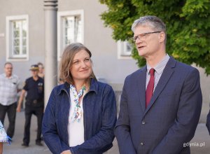 Na zdjęciu radna Natalia Kłopotek-Gł&oacute;wczewska i wiceprezydent Rafał Geremek 