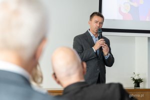 Marcin Gruchała. Konferencja European Healthy Stadia Network zorganizowana przez Arkę Gdynia, Gdański Uniwersytet Medyczny i Gdyńskie Centrum Zdrowia (fot. Kamil Złoch)