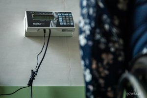 Specjalistyczna waga zakupiona na potrzeby Miejskiej Stacji Pogotowia Ratunkowego w Gdyni (fot. Kamil Złoch)