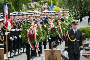 Pogrzeb oficerów, podoficerów i marynarzy w Kwaterze Pamięci na gdyńskim Oksywiu, fot. Karol Stańczak