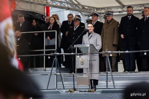 Wojewoda pomorska Beata Rutkiewicz podczas uroczystości z okazji 106. rocznicy utworzenia Marynarki Wojennej 