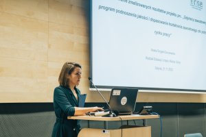 Aneta Grygiel-Dorszewska, zastępca naczelnika Wydziału Edukacji podczas konferencji