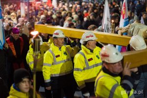 Gdyńska Droga Krzyżowa przeszła ulicami miasta 