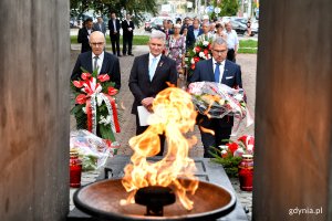 Sobotnie uroczystości pod pomnikiem, fot. Michał Puszczewicz