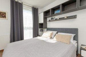 Sypialnia w obiekcie noclegowym Janki Bryla 10A/30