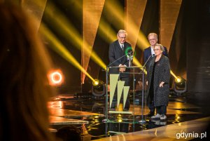 Gala finałowa 46. Festiwalu Polskich Filmów Fabularnych w Gdyni - Agnieszka Holland odbiera Platynowe Lwy, fot. Kamil Złoch