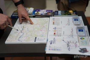 Podr&oacute;żnicze mapy (fot. Paweł Budziński)