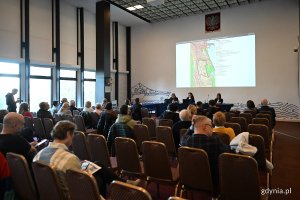 Spotkanie z mieszkańcami w Morskim Instytucie Rybackim (fot. Michał Puszczewicz)