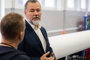 Prezentacja rakiety PERUN w siedzibie firmy SpaceForest w Gdyni. Prezes firmy Robert Magiera (fot. Kamil Złoch)
