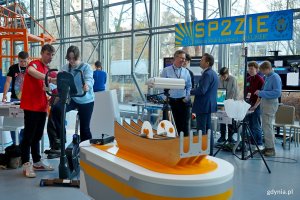 Stoiska kół naukowych na ScienceCom 2025