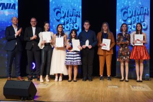 Święto muzyki - gala Mini Gdynia Open. Nagrody wręczali wiceprezydenci Gdyni - Michał Guć i Bartosz Bartoszewicz // fot. Aleksander Trafas (Laboratorium Innowacji Społecznych)