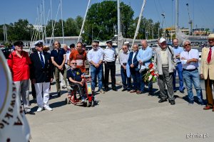 Odsłonięcie tablic w alei Żeglarstwa Polskiego // fot. Łukasz Zieliński