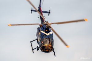 Sobotnie pokazy lotnicze nad gdyńską plażą miejską // fot. Dawid Linkowski