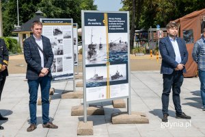 Wydarzenie zgromadziło wielu gości, w tym mieszkańców Gdyni, miłośników historii oraz przedstawicieli środowisk wojskowych.