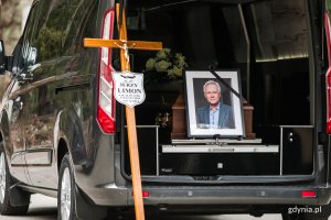 Uroczystości pogrzebowe prof. Jerzego Limona odbyły się na cmentarzu Komunalnym w Sopocie // fot. Karol Stańczak