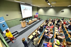 Jeden z wykładów Akademii EXPERYMENTU // fot. Tomek Kamiński