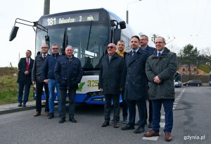 Przedstawiciele spółek komunikacji publicznej przed pierwszym kursem, fot. Kamil Złoch