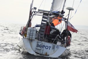 Jacht wszedł do gdyńskiej mariny 16 października o godz. 12.00. Rejs odbył się pod hasłem „Dookoła świata i za oba kręgi polarne”, fot. Jan Ziarnicki