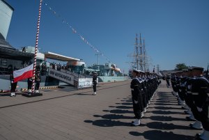 Główne uroczystości Święta Wojska Polskiego odbyły się przed i na pokładzie historycznego niszczyciela ORP "Błyskawica" // fot. Anna Rezulak