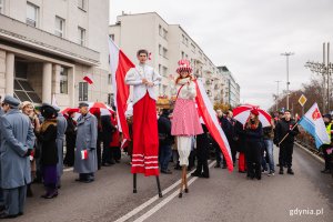 Uczestnicy parady ruszyli sprzed Urzędu Miasta Gdyni (fot. Karol Stańczak)