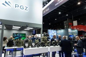 Strefa wystawców. Pierwszy dzień 23. Międzynarodowych Targów Morskich i Militarnych BaltExpo w AmberExpo (fot. Kamil Złoch)