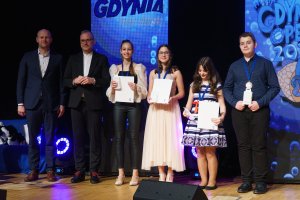 Święto muzyki - gala Mini Gdynia Open. Nagrody wręczali wiceprezydenci Gdyni - Michał Guć i Bartosz Bartoszewicz // fot. Aleksander Trafas (Laboratorium Innowacji Społecznych)