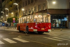 Zabytkowy trolejbus na ul. Świętojańskiej (fot. Paweł Budziński)