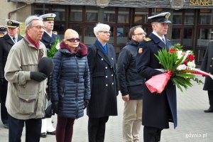 W uroczystościach wzięli udział: przewodnicząca gdyńskiej Rady Miasta Joanna Zielińska, wiceprzewodniczący Rady Miasta Gdyni Andrzej Bień oraz radni miasta Elżbieta Sierżęga i Zenon Roda // fot. Paweł Kukla