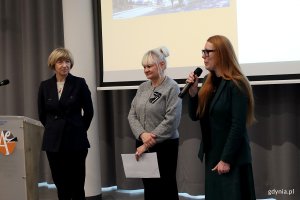 Spotkanie w ZSA-E w Gdyni, na zdjęciu od lewej dyrektorka ZSAE Anna Marlewska, naczelniczka Wydziału Edukacji Iwona Tanewska, doradczyni zawodowa Katarzyna Abramowicz.  (fot. Katarzyna Balcerzak)