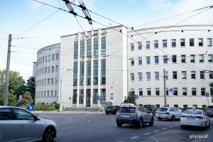 Budynek Sądu Rejonowego w Gdyni to jeden z punkt&oacute;w na szlaku UNESCO