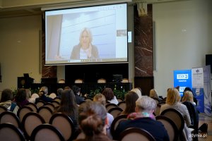 dr hab. Justyna Nawrot podczas prelekcji na 3. Konwencji Kobiet Branży Morskiej