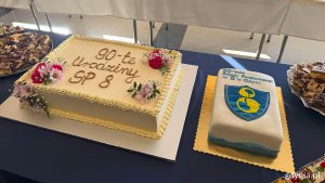 Jubileusz 90-lecia SP 8 w Gdyni, na zdjęciu zaproszeni goście