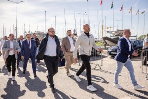Briefing prasowy dotyczący nowej inwestycji odbył się w przestrzeni Mariny Gdynia (fot. Karol Stańczak dla Gdynia.pl)