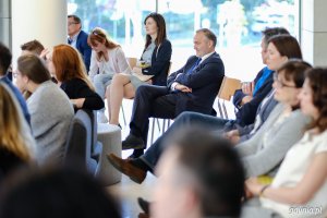 Przepowiednia  ukryta w obrazie – spotkanie z Maciejem Siembiedą fot. Dawid Linkowski