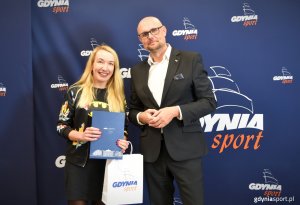 Nagrodzeni przedstawiciele firm z wiceprezydentem Austenem podczas odbioru nagród (fot. Marek Urbaniak)