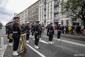Odsłonięcie tablicy poświęconej oficerom polskiej Marynarki Wojennej 