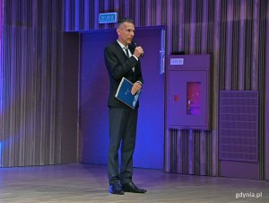 Prowadzący wydarzenie Krzysztof Dąbrowski 