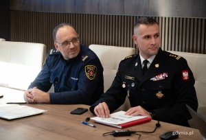 Komendant Straży Miejskiej w Gdyni&nbsp;Andrzej Bień, komendant miejski Państwowej Straży  Pożarnej st. bryg. Marcin Nowak (fot. Natalia Kawalerowicz)