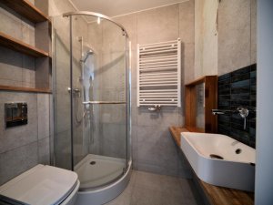 Apartament Blue Side, widok na łazienę