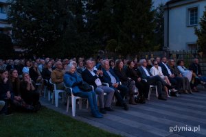 O godzinie 20:00 rozpoczął się seans "Genius Loci" opowiadającej historię architekta Bankowca Stanisława Ziołowskiego