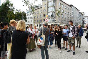 Niezwykły spacer zainaugurował 8. odsłonę festiwalu „Weekend Architektury", fot. Jan Ziarnicki