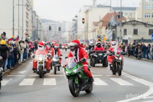 Przejazd przez Gdynię w ramach 23. edycji akcji &bdquo;Mikołaje na motocyklach&rdquo; (fot. Paweł Budziński)