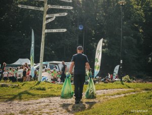 Śmieci zebrane na Polance Redłowskiej 