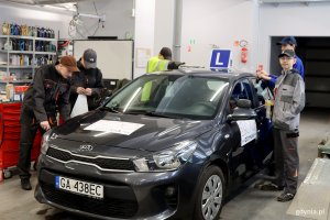 Uroczyste obchody 100-lecia Gdyni w CKZiU nr 1 w Gdyni, na zdjęciu uczniowie na szkolnych warsztatach (fot. Katarzyna Balcerzak)