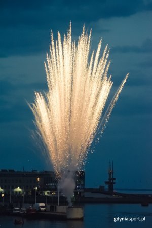 Pokazy LOTOS Gdynia Aerobaltic w piątek, fot. AM Studio / Adam Szczuka