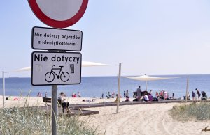Zmiany oznaczają mniej aut w malowniczych okolicach plaży w Orłowie, fot. Kamil Złoch