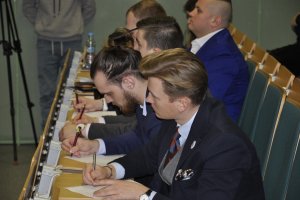 Gdyńscy uczniowie walczyli na słowa i argumenty // fot. Jan Ziarnicki