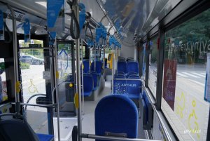 Wnętrze autobusu wodorowego (fot. Magdalena Starnawska)
