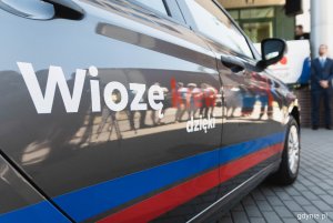 Nowy samochód do transportu krwi dla Szpitala Morskiego im. PCK w Gdyni-Redłowie, fot. Kamil Złoch